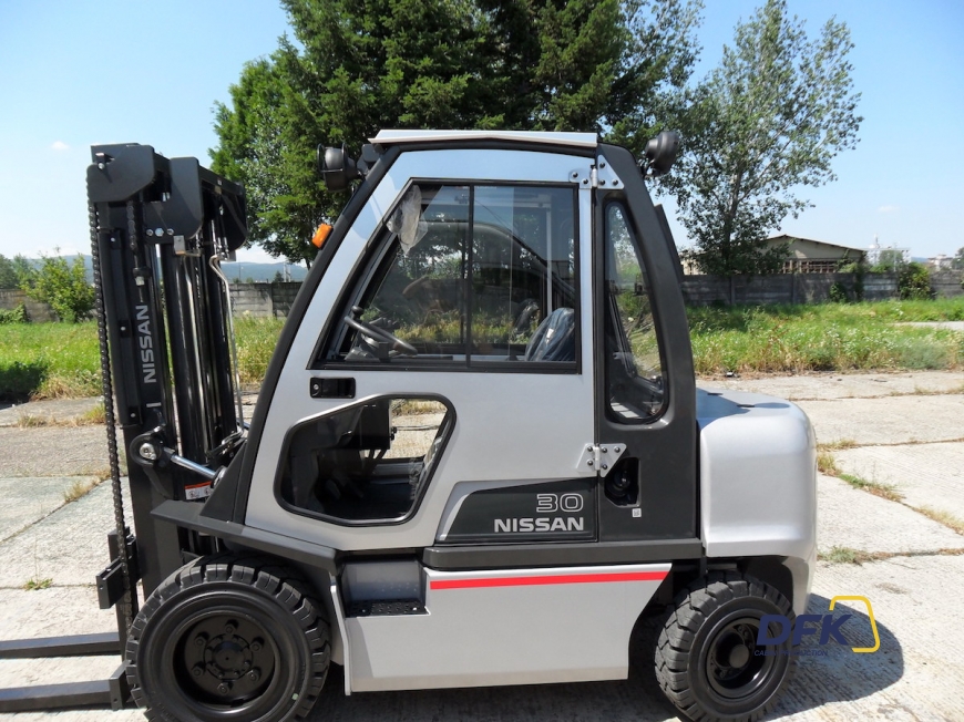 Nissan — Atlet DX/DL/GL 20-32